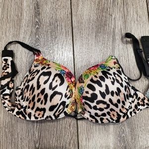 Victoria's Secret Bombshell Add 2 cup Plunge Bra